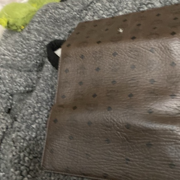 EUC MCM tri fold wallet - Picture 3 of 6